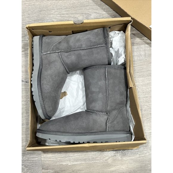 Gray Womens Size 5 Snow Boots Booties Non Slip Outdoor Hiking Walking AK - Picture 1 of 7
